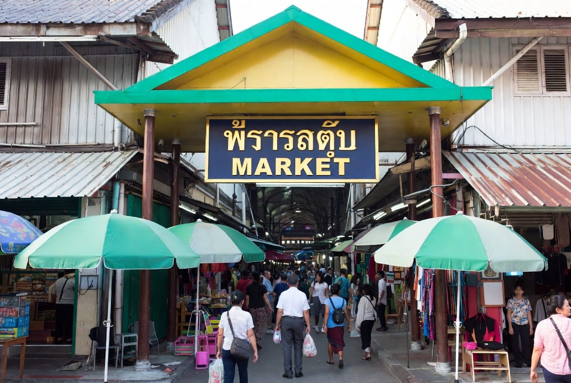 The covered entrance to Wang Lang Market near Siriraj Hospital